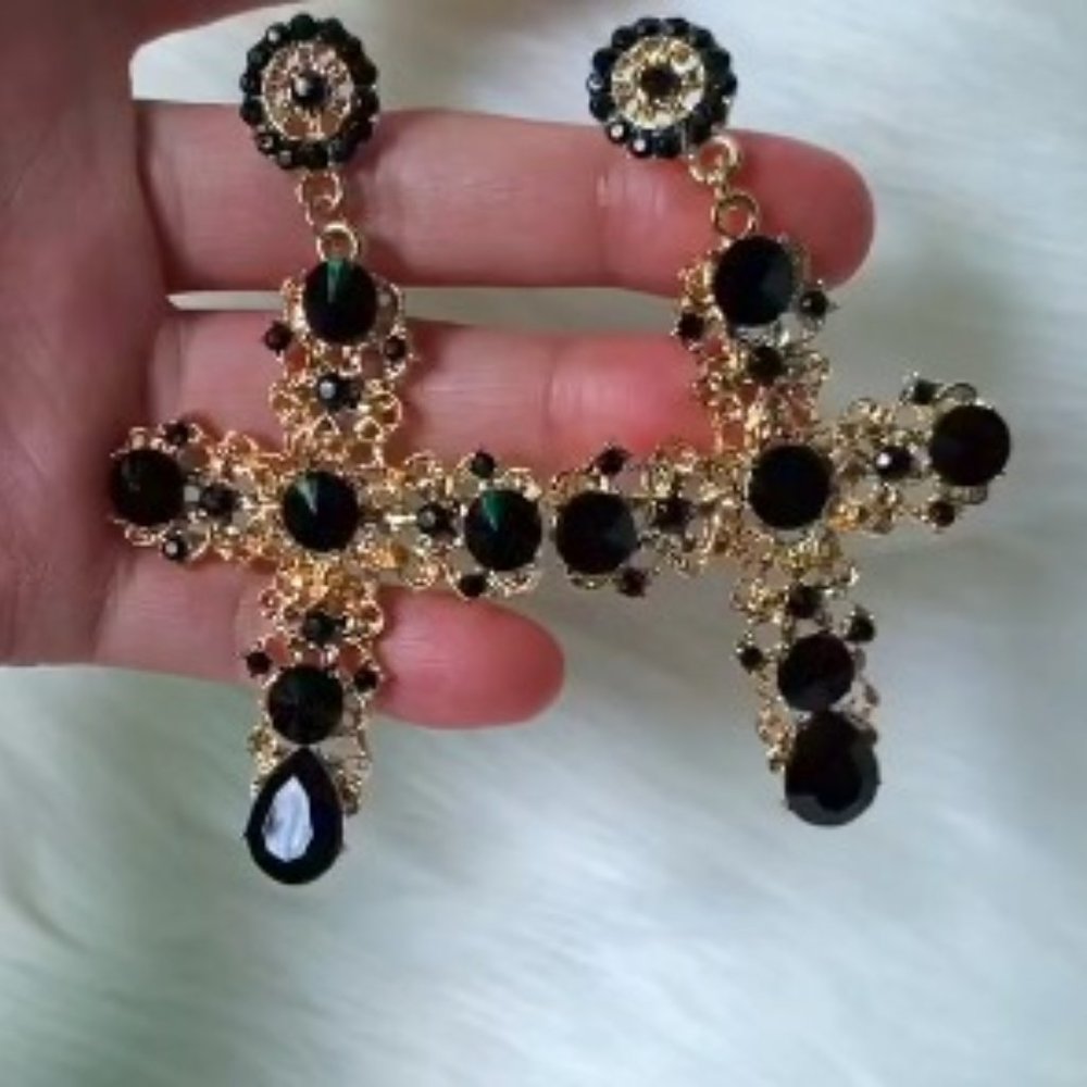 Black Rhinestone Baroque Cross Earrings